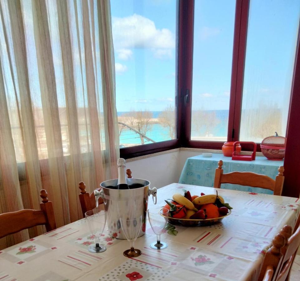 La Veranda sul mare Monopoli Esterno foto