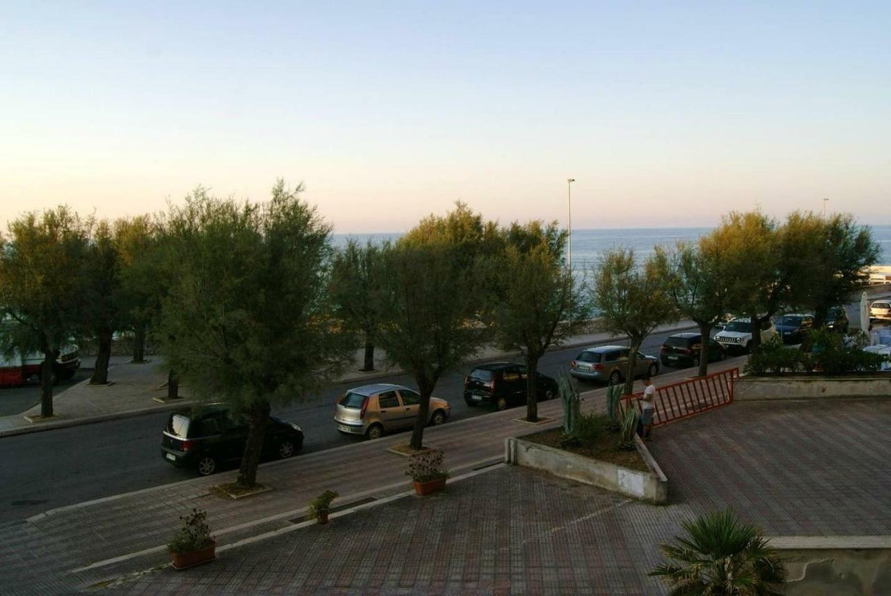 La Veranda sul mare Monopoli Esterno foto